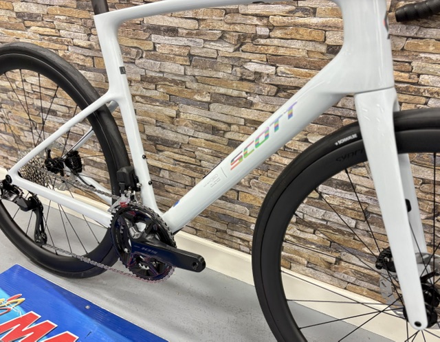 SCOTT Addict 30 Road Bike - Image 3