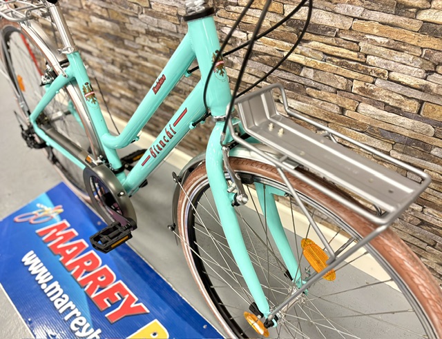 Bianchi Rubino Ladies Hybrid Bike - Image 3